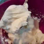 Šnenokle u vanil krem | Kuvanje belanca u mleku | Postupak 2 | Slika 1/4