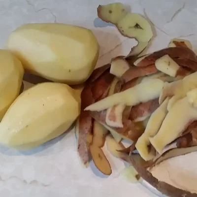 Krompir u kuhinji i 7 zdravstvenih benefita za imunitet i svakodnevicu 7 | Istaknuta slika 7/14 | Vitamin, C, za, jači, imunitet, Kalijum, za, srce, i, pritisak, Vlakna, za, bolje, varenje, Nizak, glikemijski, indeks, za, energiju, Antioksidanti, protiv, upala, Proteini, i, gvožđe, za, krv, Vitamini, B, za, nerve, i, raspoloženje