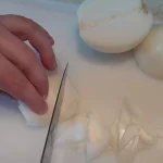 Piletina u slatko-kiselom sosu sa ananasom | Priprema povrća | Postupak 2 | Slika 3/9