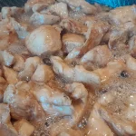 Piletina u slatko-kiselom sosu sa ananasom | Dinstanje mesa | Postupak 3 | Slika 3/5