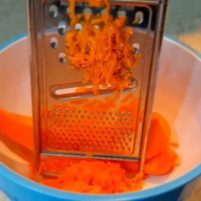 Slani rolat sa bundevom | Priprema bundeve | Postupak 1 | Slika 2/2