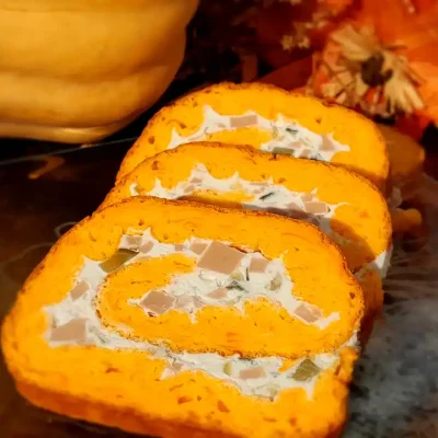 Slani rolat sa bundevom | Serviranje | Postupak 7 | Slika 1/2