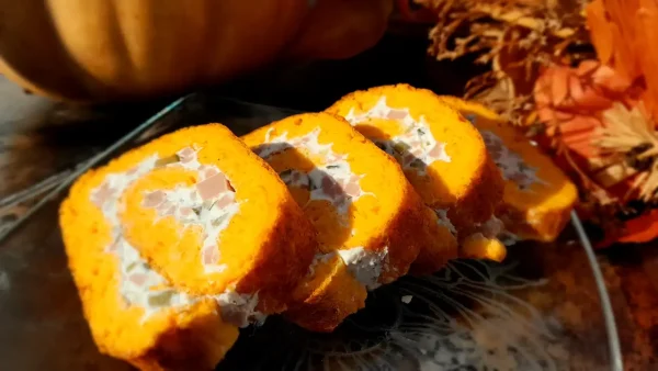 Slani rolat sa bundevom 58 | Istaknuta slika 1/4 | Dulet, šapće, jesenje, tajne, sir, kao, led, pod, toplinom, a, rolat, prava, bajka, na, tanjiru