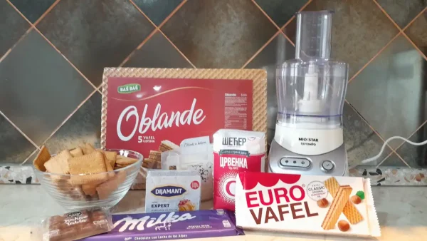 Napolitanka oblande 2 | Istaknuta slika 4/4 | Simfonija, slojeva, na, bini, oblatni, operska, saga, fila, i, napolitanki