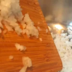 Pileći paprikaš | Dinstanje  | Postupak 2 | Slika 1/6