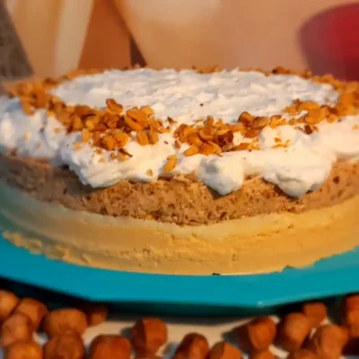 Slika vezana za Torta slojevita lešničarka 1