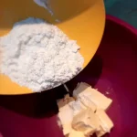 Torta slojevita lešničarka | Izrada pudinga u finu kremu | Postupak 3 | Slika 2/7