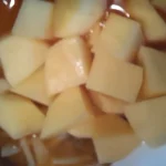 Boranija zapečena u rerni | Dodavanje ostalog povrća i začina | Postupak 5 | Slika 3/7