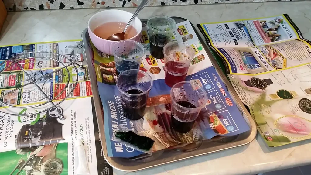 Farbana jaja | Priprema farbe | Postupak 2 | Slika 1/1