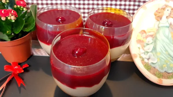 Višnje u zagrljaju čokolade 31 | Istaknuta slika 1/4 | Hladno, osveženje, elegantan, spoj, u, svako, doba, godine