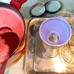 Sok od višanja | Sipanje sirupa u flaše ili tegle | Postupak 6 | Slika 1/7
