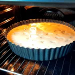 Far Breton mekan kolač sa kruškama nalik pudingu | Pečenje kolača | Postupak 8 | Slika 3/4