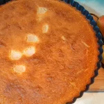 Far Breton mekan kolač sa kruškama nalik pudingu | Serviranje | Postupak 9 | Slika 1/4