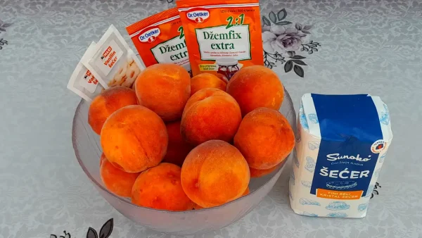 Marmelada od breskve 45 | Istaknuta slika 4/4 | Od, sočne, breskve, do, slatke, bajke, nastaju, čarolije, nežne, i, glatke