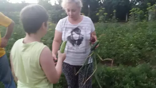 Edi-i-mama-Maja-Obsesija-u-bastu-2